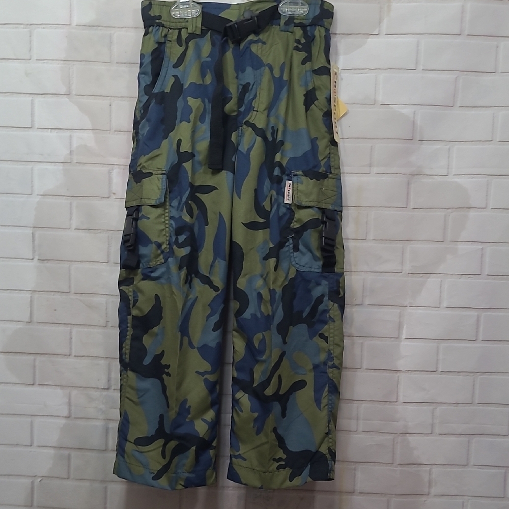 NWT Boys Casual Green and Blue Camo Cargo Pants